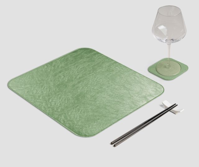 Mantel individual cuadrado de metal verde claro