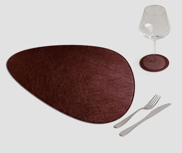 Stone Metal Placemat Bordeaux