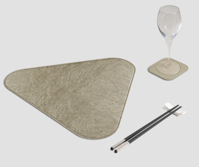 Tovaglietta Triangolo Metal platino